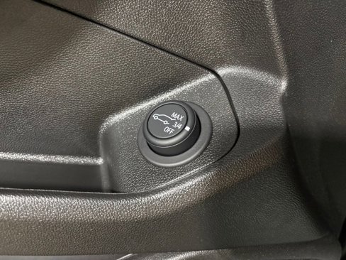 Certified 2024 GMC Terrain AT4 w/ Infotainment Package II image 26