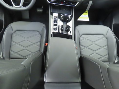 New 2026 Volkswagen Atlas Cross Sport SE image 16