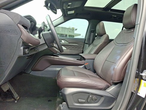 Used 2025 Ford Explorer Platinum w/ Ultimate Package image 14