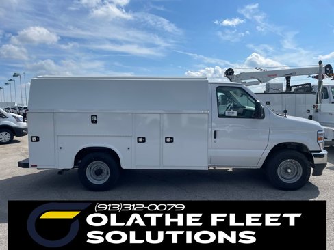New 2026 Ford E-350 and Econoline 350 Super Duty w/ Power Equipment Group image 7