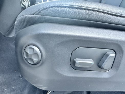 New 2025 Jeep Wrangler Sahara image 10