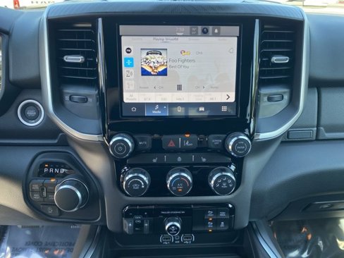 New 2026 RAM 1500 4x4 Crew Cab image 10