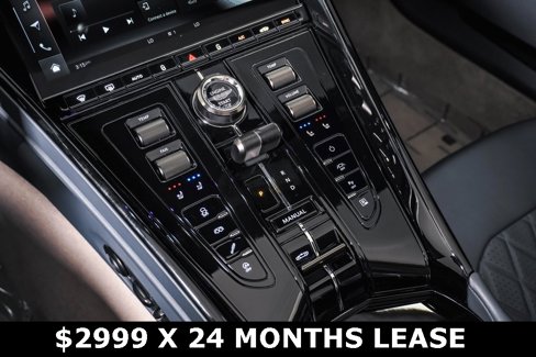Used 2025 Aston Martin DB12 Convertible image 31