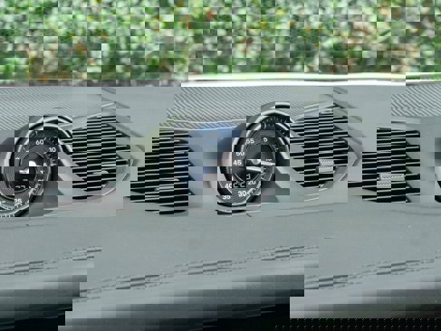 New 2025 Porsche Cayenne Coupe image 28