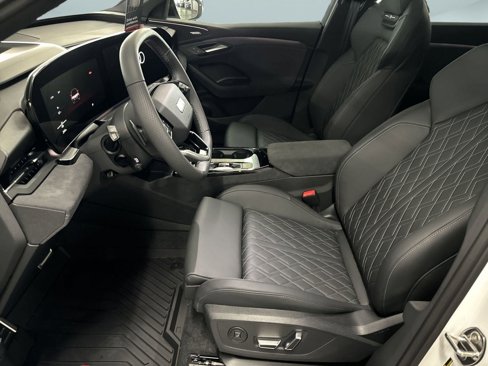 New 2025 Audi SQ6 e-tron Prestige image 5