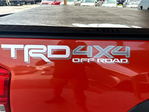 Used 2017 Toyota Tacoma TRD Off-Road image 21