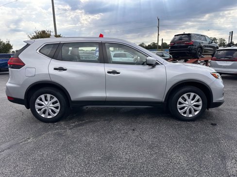 Used 2020 Nissan Rogue S image 4