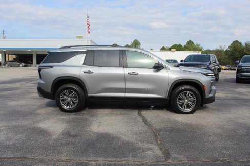 New 2026 Chevrolet Traverse LT w/ Driver Confidence Package image 5
