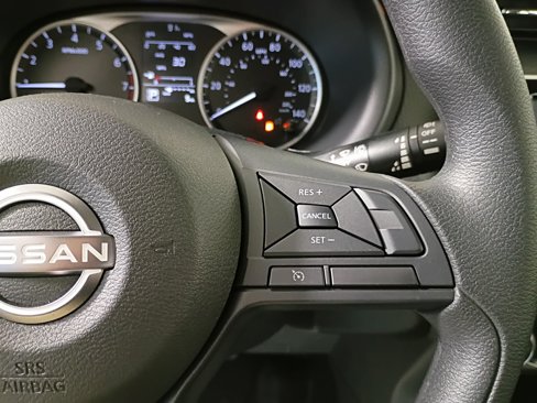 New 2025 Nissan Kicks Play S image 16