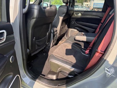Used 2019 Jeep Grand Cherokee SRT w/ Trailer Tow Group IV image 17