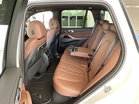 New 2026 BMW X5 xDrive50e w/ Premium Package image 27