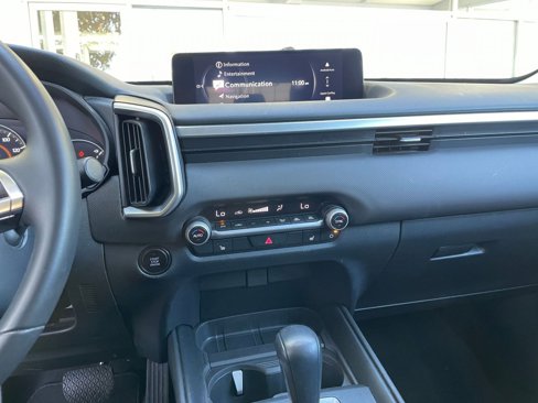 Used 2025 MAZDA CX-50 AWD 2.5 S w/ Preferred Package image 18