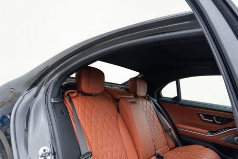Used 2024 Mercedes-Benz S 580 4MATIC Sedan image 9
