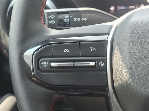 Used 2024 Chevrolet Colorado Z71 w/ Z71 Convenience Package 2 image 19
