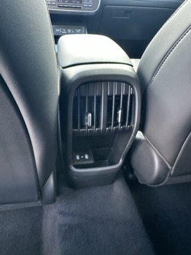 Used 2025 Hyundai Kona Limited image 29