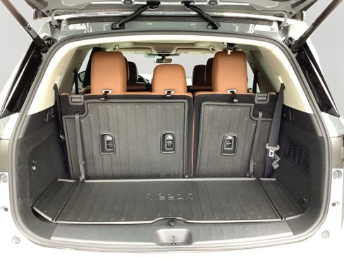 New 2025 Nissan Pathfinder Platinum image 14