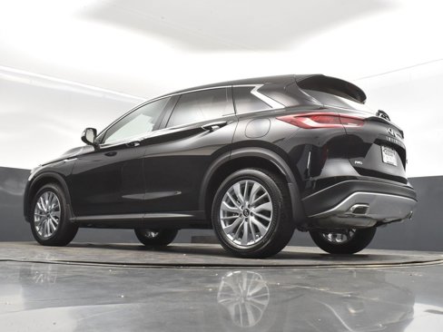 New 2025 INFINITI QX50 Pure image 41