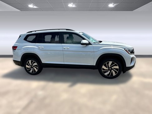 New 2026 Volkswagen Atlas SE image 7