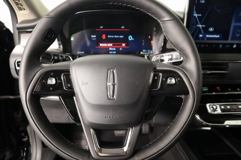 New 2025 Lincoln Corsair Grand Touring image 3