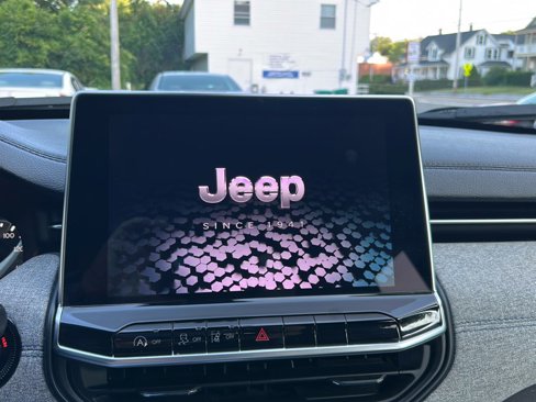 Used 2023 Jeep Compass Latitude w/ Sun and Sound Group image 20