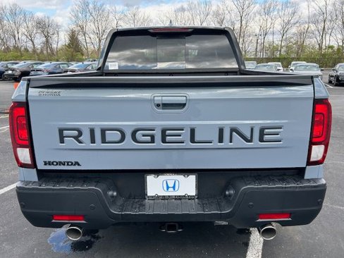 New 2026 Honda Ridgeline Black Edition image 4