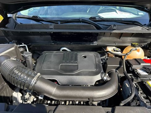 Used 2023 GMC Acadia SLT image 10