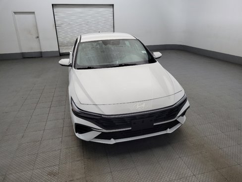Used 2024 Hyundai Elantra SEL image 14