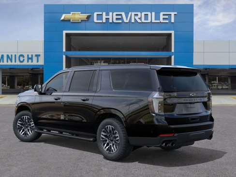 New 2026 Chevrolet Suburban Z71 image 3