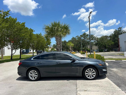 Used 2021 Chevrolet Malibu LT image 4