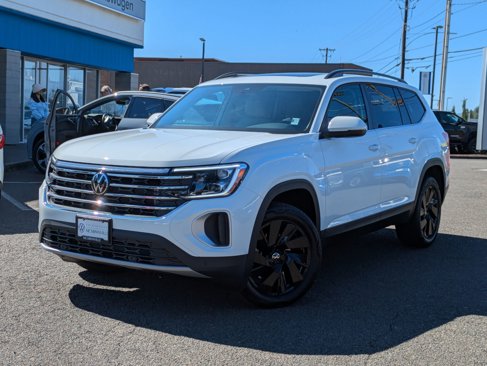 New 2025 Volkswagen Atlas SE image 1