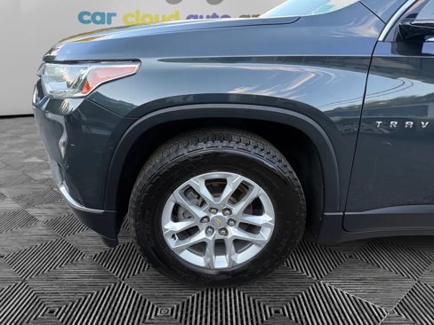 Used 2019 Chevrolet Traverse LT image 18