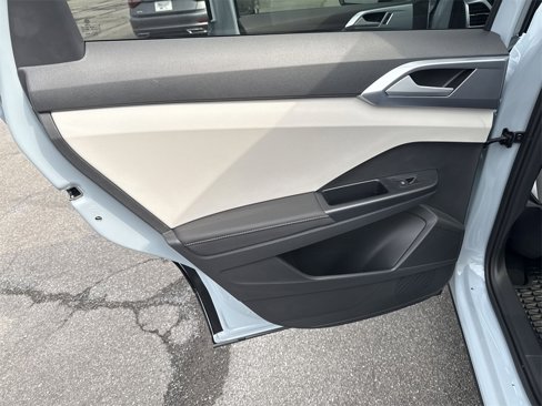 New 2025 Volkswagen Taos SE image 26