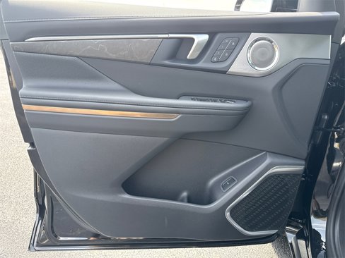 New 2026 Buick Enclave Avenir image 14