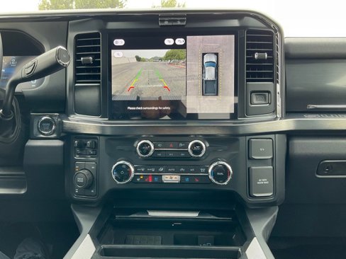 Used 2025 Ford F350 Lariat w/ Black Appearance Package image 37