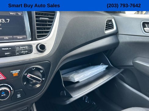Used 2022 Hyundai Accent SEL image 28