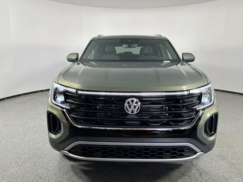 New 2025 Volkswagen Atlas Cross Sport SE image 2