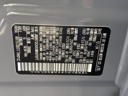 Used 2025 Nissan Rogue SL w/ SL Premium Package image 32