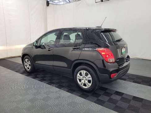 Used 2018 Chevrolet Trax LS image 3