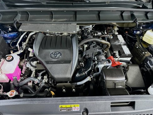 Used 2025 Toyota Highlander LE image 36
