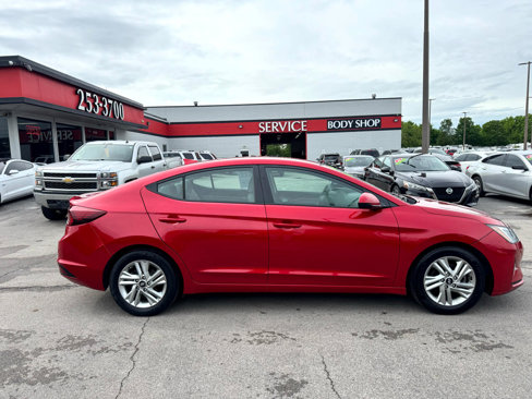 Used 2020 Hyundai Elantra SEL image 2