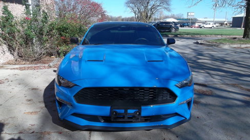 Used 2022 Ford Mustang Coupe image 3