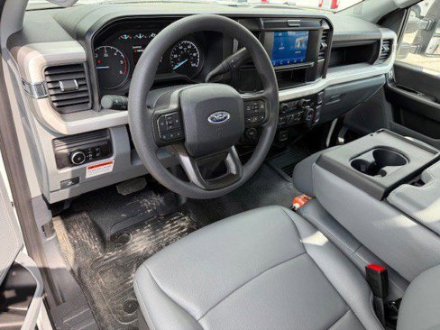 New 2025 Ford F550 4x4 Regular Cab Super Duty image 11