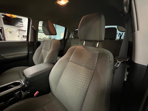 Used 2022 Toyota Tacoma SR5 image 21