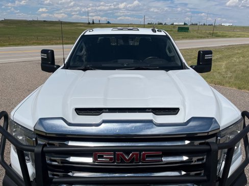 Used 2020 GMC Sierra 3500 SLE w/ SLE Convenience Package image 3