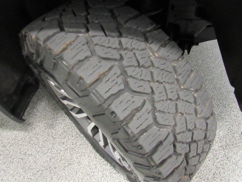 Used 2021 GMC Sierra 1500 AT4 w/ AT4 Premium Package image 34