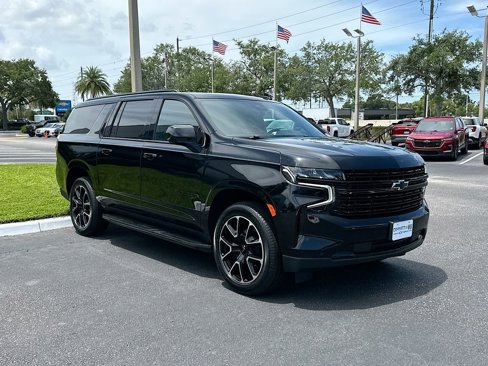 Certified 2023 Chevrolet Suburban RST image 4