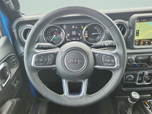 Used 2022 Jeep Wrangler Unlimited Sahara image 30