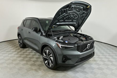 New 2026 Volvo XC40 B5 Ultra w/ Climate Package image 34