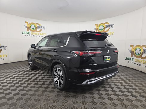 New 2025 Mitsubishi Outlander SEL image 5