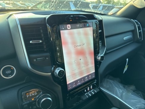 New 2026 RAM 1500 4x4 Crew Cab image 16